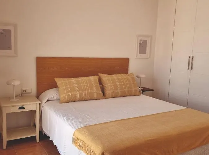 Bermeja 25 By Villitas * פלאיה בלנקה